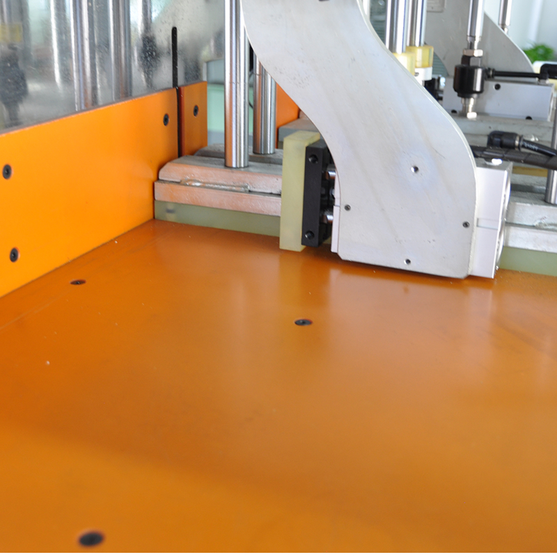 RIYIJ-500鋁型材液壓成品鋸床