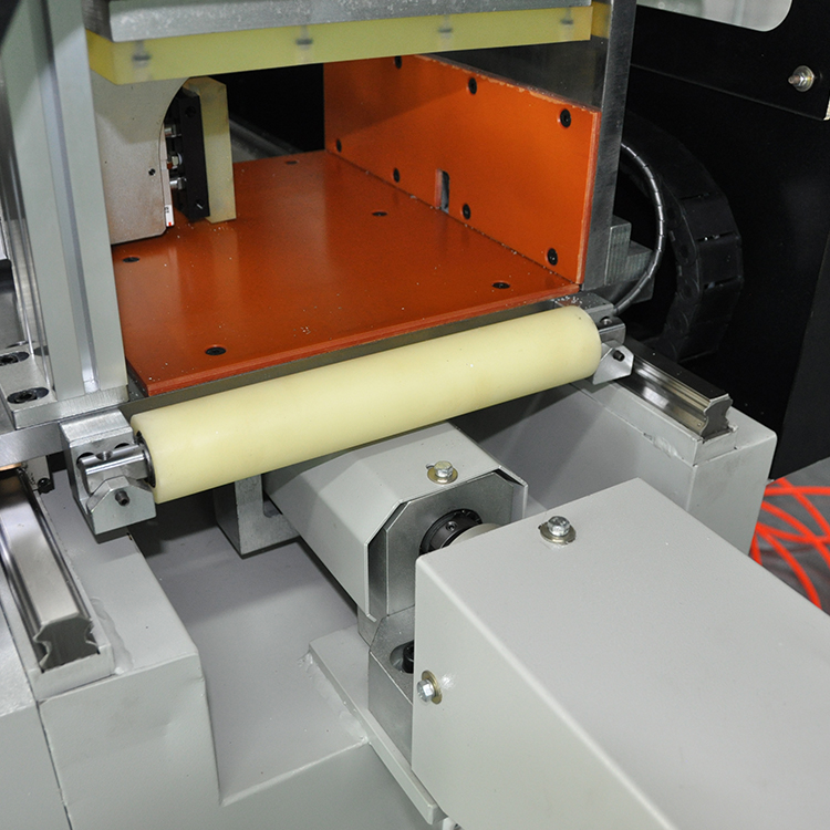 無尾料分離式全自動(dòng)切鋁機(jī)細(xì)節(jié)圖7