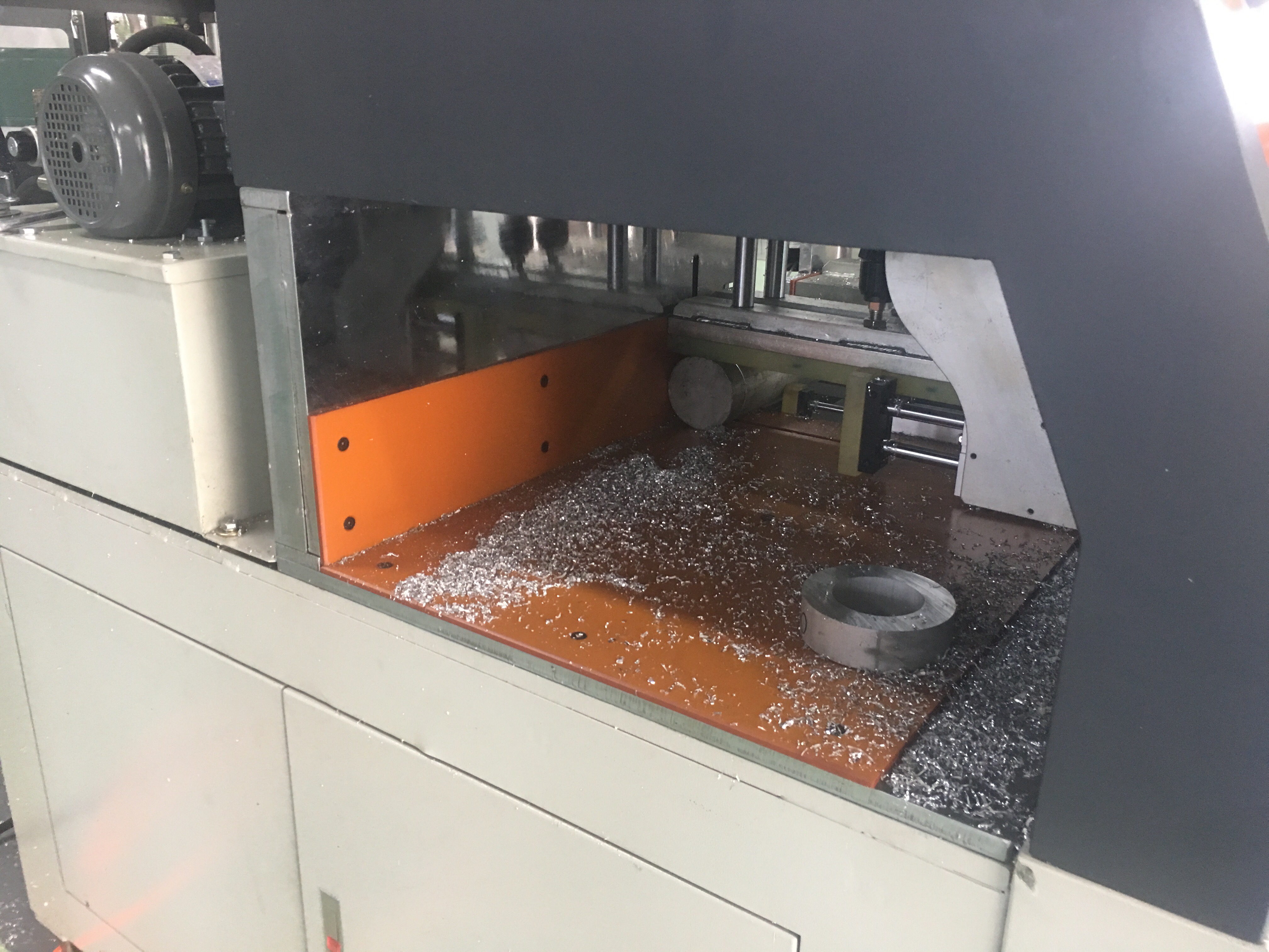 鋁型材切割機(jī)