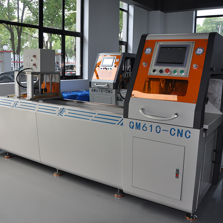 610無尾料分離式全自動切鋁機主圖4